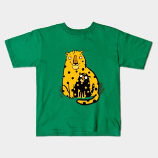 Little leopard with mother Kids T-Shirt